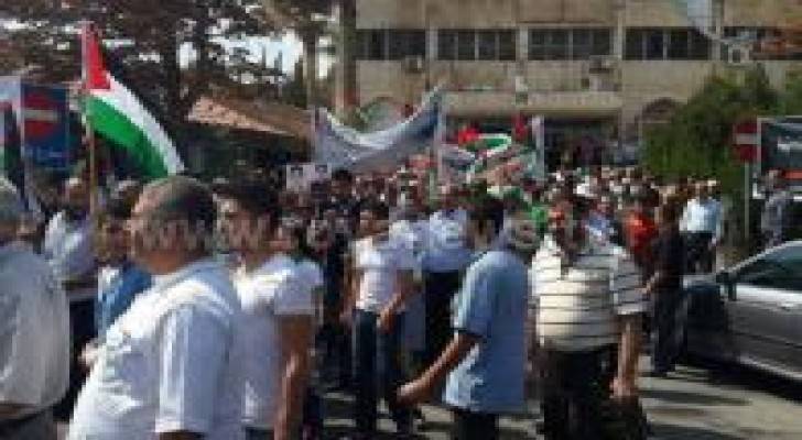 عمان: انطلاق مسيرة حاشدة أمام النقابات المهنية نصرة للأقصى .. صور