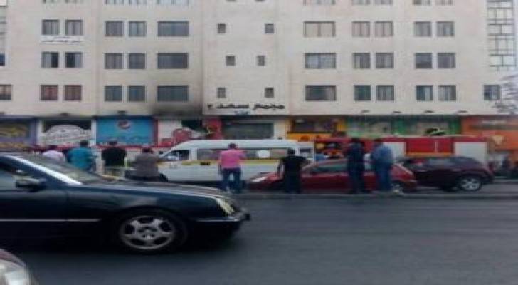 شارع المدينة المنورة: حريق يتسبب بإصابة شخص وأزمة مرورية خانقة