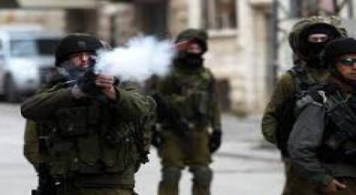 الصحة الفلسطينية: إصابة طفل بالرصاص الحيّ بمواجهات في الخليل