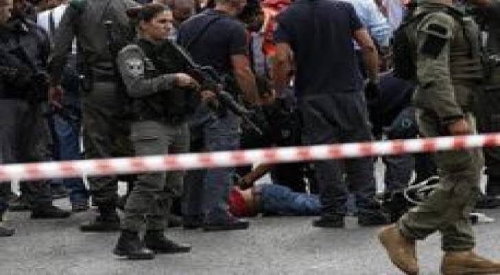إصابة إسرائيليين برصاص مجهولين في الخليل