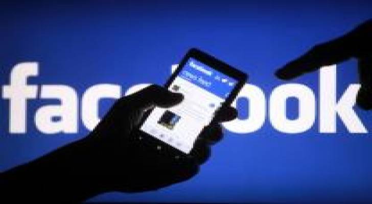 زيادة طلب الحكومات على بيانات مستخدمي "فيسبوك"