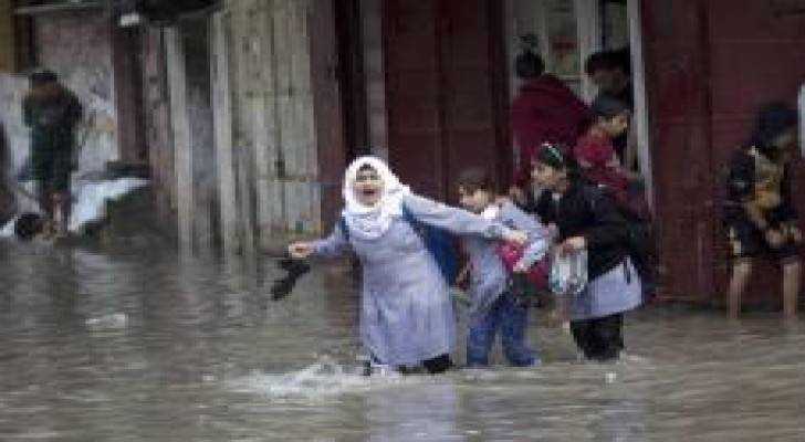 تعليق دوام المدارس في غزة بسبب سوء الاحوال الجوية