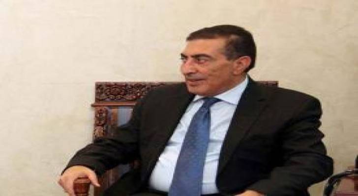 الطراونة يلتقي فاعليات شعبية وثقافية بمخيم البقعة