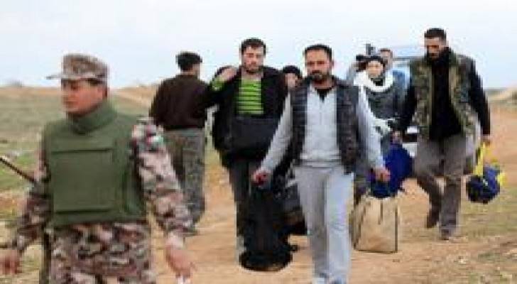 "حرس الحدود" تستقبل 62 لاجئاً سورياً