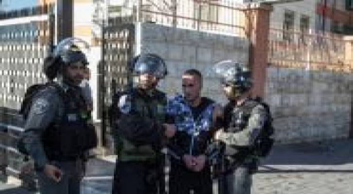 الاحتلال يصدر أوامر إدارية بإبعاد 30 مقدسي عن القدس