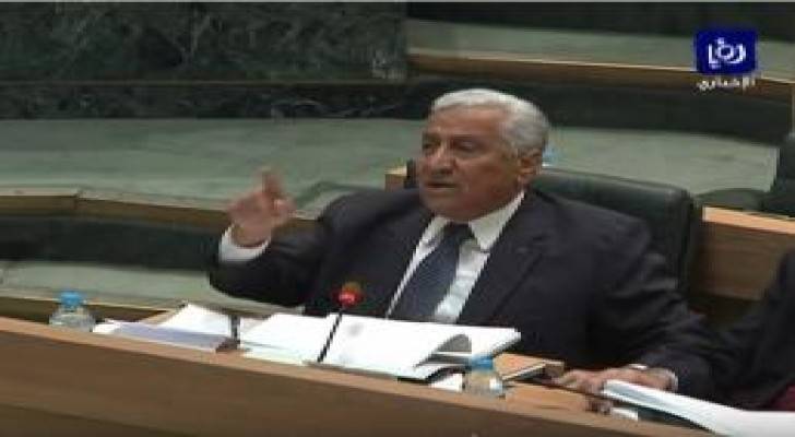 مشادات كلامية تحت القبة .. فيديو