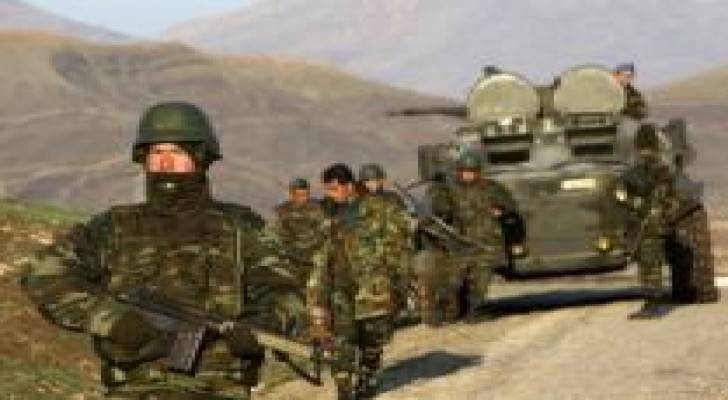 مقتل 13 مسلحا كرديا وجنديين تركيين في مواجهات جنوب شرق تركيا
