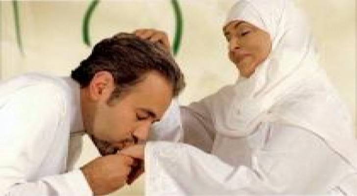 معايدة "عيد الام" على واتس اب، فيسبوك ام وجها لوجه؟ شاهدوا الاجابات