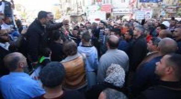 معلمو فلسطين يعتصمون للمطالبة بإنتخابات للاتحاد