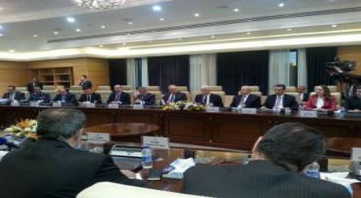 النسور يستقبل نظيره التركي