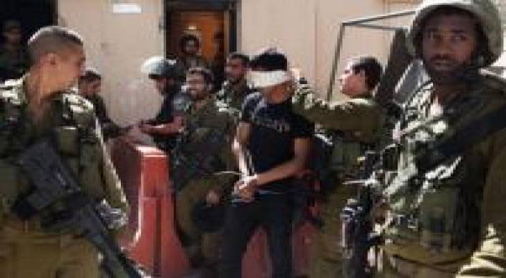 الاحتلال يشن حملة اعتقالات في الضفة