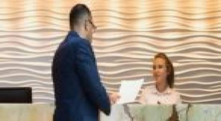 أخطر محتال في التاريخ.. تعرف على حيلته التي حصل بها على سيارات بالمجان