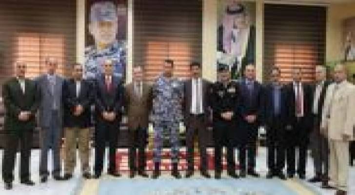 الدرك يكرم ضباط متقاعدين تقديرا لجهودهم
