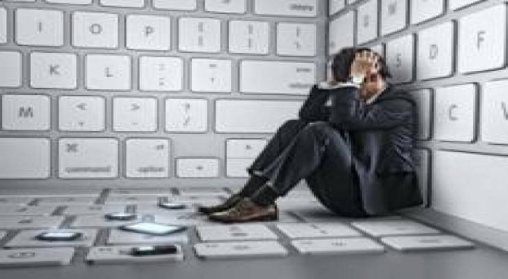 نصيحة.. احذفوا تطبيقات التواصل الاجتماعي من هواتف الموظفين