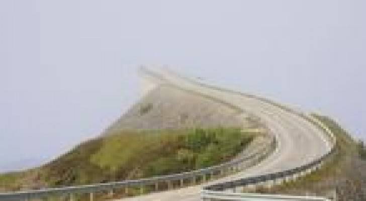 تعرف على أغرب وأخطر طرق السيارات حول العالم