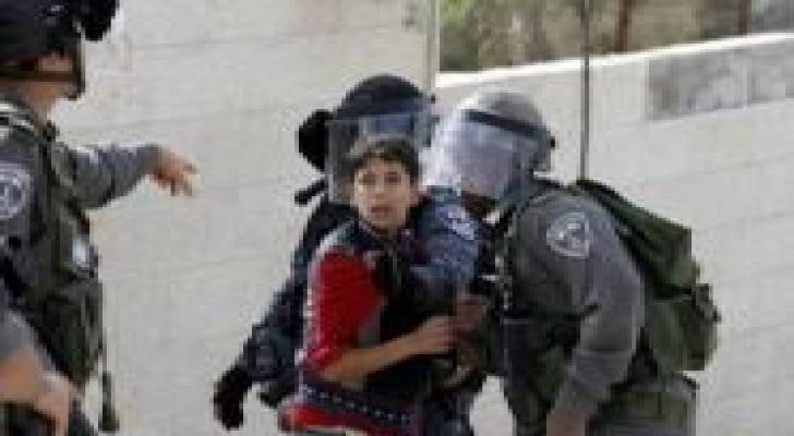 "241" طفلا قاصرا يقبعون في سجون الاحتلال