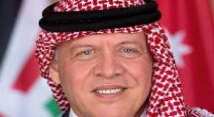الملك وأوغلو يبحثان هاتفيا تطورات الأوضاع بالمنطقة