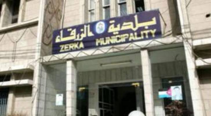 بلدية الزرقاء تمدد العمل بايصال الخدمات