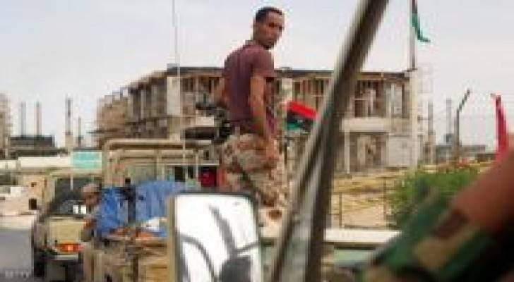 ليبيا: إخلاء مؤسسات نفطية تحسبا لهجمات إرهابية