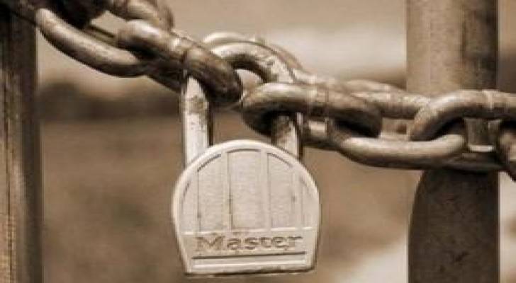 الزرقاء: 15 إغلاقا لمحطات تحلية ومصانع مخالفة