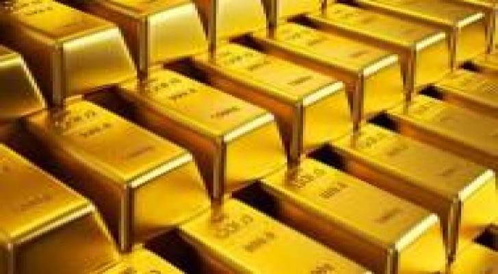الذهب ينخفض في الأسواق العالمية