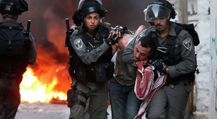 الاحتلال الاسرائيلي يعتقل عددا من الفلسطينيين 