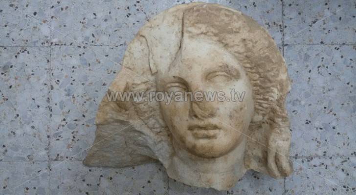 الأردن يسلم مصر أثريات فرعونية قريبا .. صور