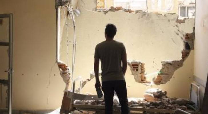 جانب من الدمار الذي لحق بمستشفى في دير الزور - ارشيفية 