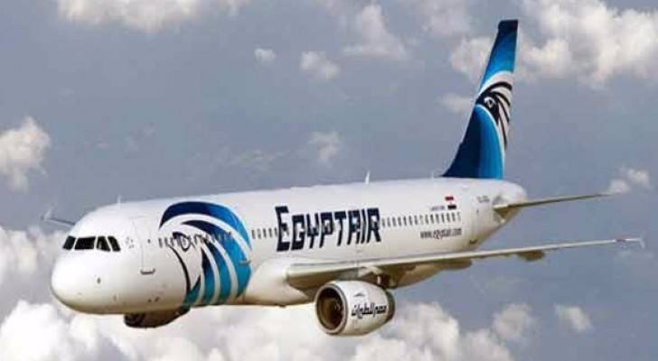الطائرة المصرية المفقودة قد تكون تحطمت في البحر
