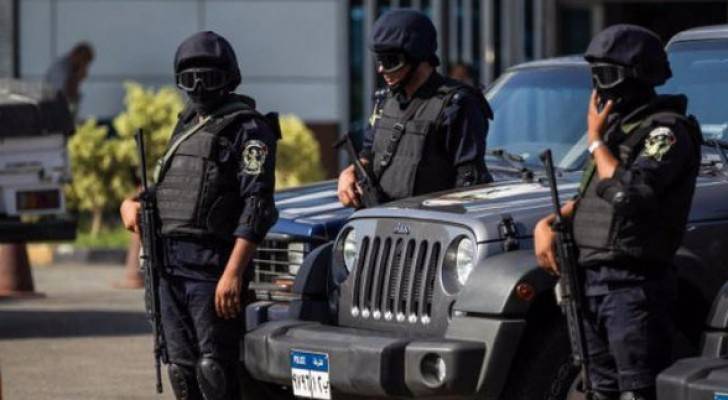 مصر : تضارب الانباء عن سماع دوي انفجار كبير في الجيزة