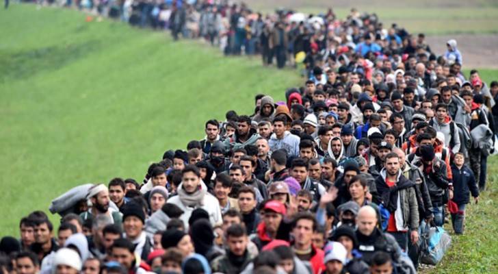 2500 مهاجر قضوا.. و200 ألف وصلوا أوروبا هذا العام