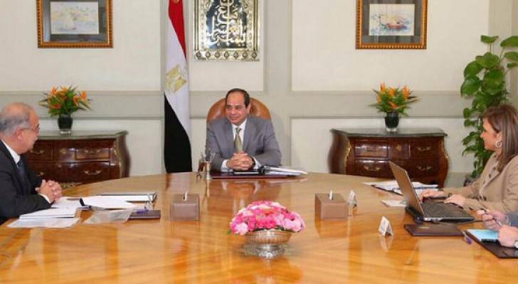 السيسي خلال الاجتماع مع الحكومة
