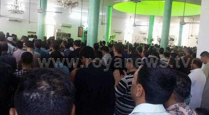 المئات يشيعون جثمان الشهيد الدرابسة في الرمثا .. صور