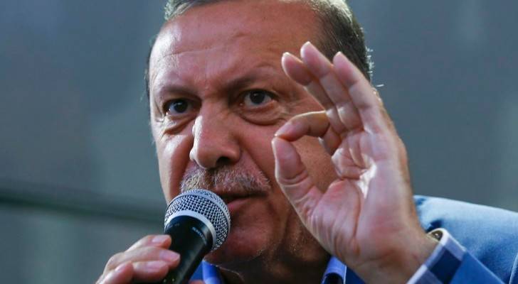 الرئيس التركي رجب طيب أردوغان خلال كلمة لأنصاره في إسطنبول