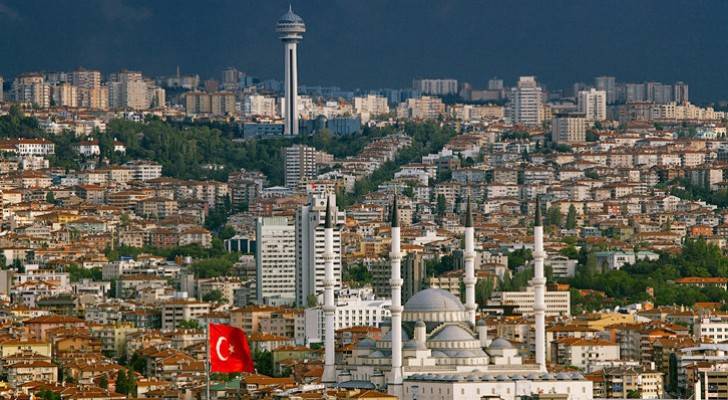 السيطرة على حريق في مبنى بالعاصمة التركية أنقرة