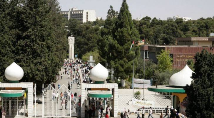 17,6 ألف طلب التحاق بالجامعات الرسمية حتى مساء السبت