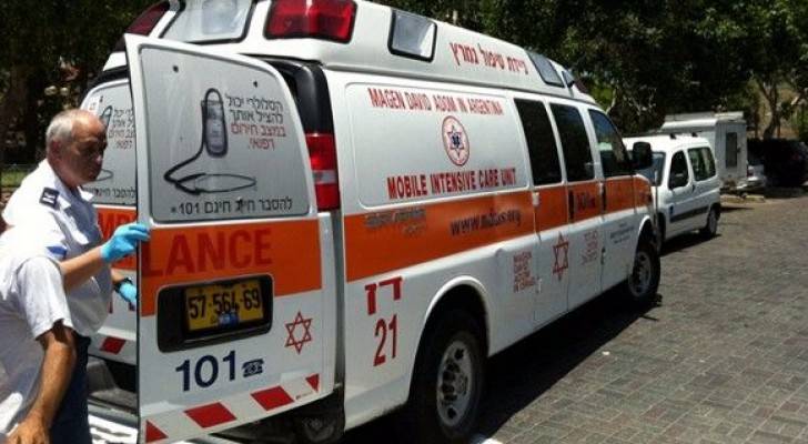 طعن مستوطن بالقدس المحتلة وفرار المنفذ