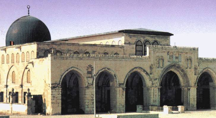 المسجد الأقصى يشهد اقتحامات واسعة للمستوطنين