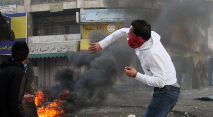 شهيد و 59 اصابة 5 منها خطيرة حصيلة مواجهات مخيم الفوار