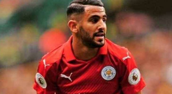 الجزائري محرز يمدد عقده مع ليستر حتى 2020