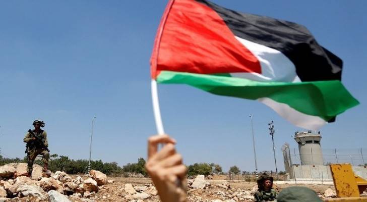 فلسطيني يدخل غينيس كأقدم محام