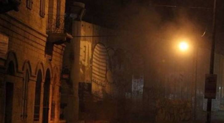 القاء عبوة محلية الصنع على برج للاحتلال شمال بيت لحم