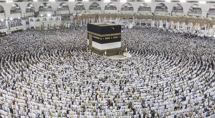 قصة 3 حجاج جمعهم الشوق للبيت العتيق