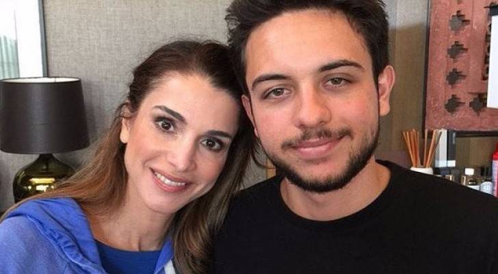 الملكة وولي العهد يهنئان بالعيد