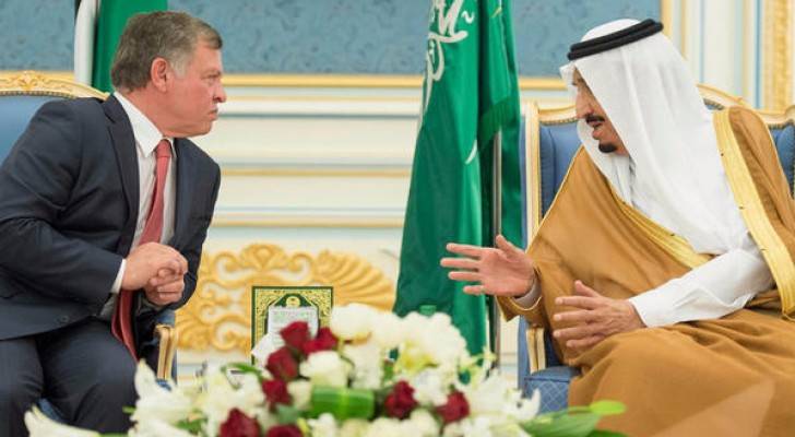 الملك يتبادل التهاني بعيد الأضحى مع خادم الحرمين الشريفين