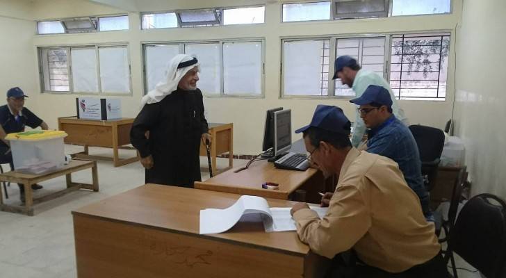 الارقام التي تشير لها لوحة تجميع النتائج الأولية في دائرة المفرق