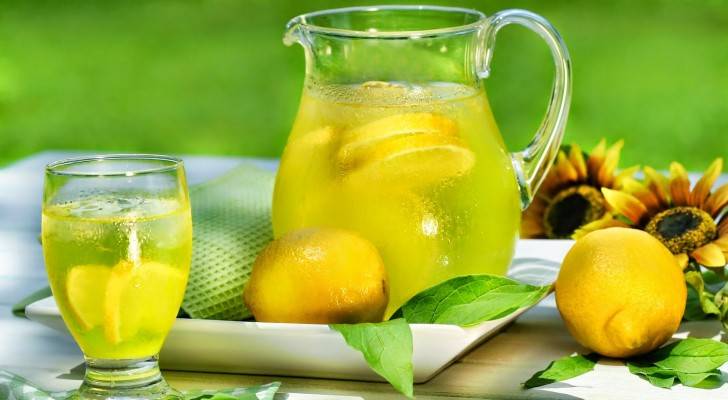 شراب بلسم الليمون.. يقضي على التوتر والإجهاد