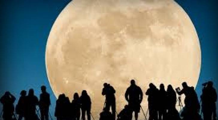 'القمر العملاق' في سماء الاردن يوم الاثنين المقبل