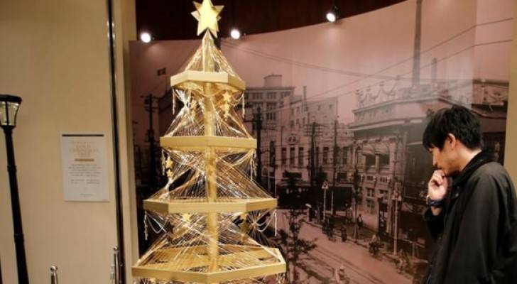 شجرة عيد الميلاد بمليوني دولار باليابان