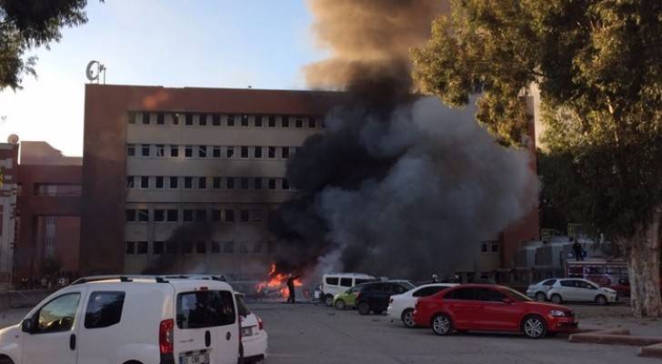 انفجار بالقرب من مكتب حاكم أضنة في جنوب شرق تركيا